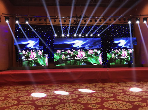 3.91 มม. เช่าจอแสดงผล LED วิดีโอติดผนังสำหรับกิจกรรมกลางแจ้งในร่ม