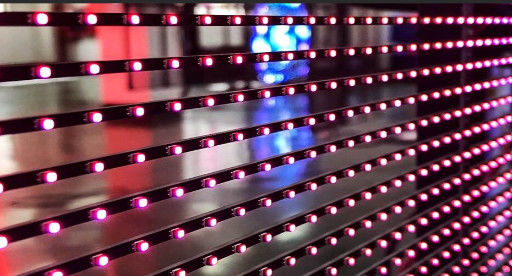 จอ LED กระจกโปร่งใส 75% บำรุงรักษาง่าย อายุการใช้งานยาวนาน