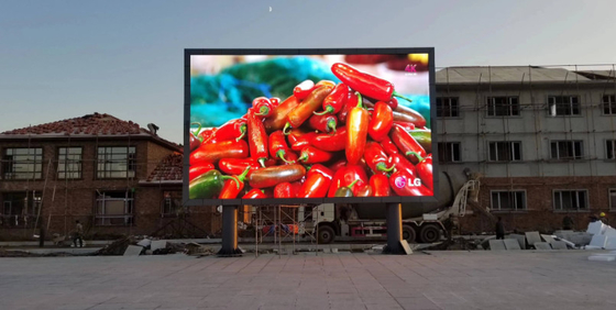 300W P8 P10 ผนังวิดีโอ LED กลางแจ้งจอแสดงผลสีเต็มรูปแบบเหล็กกันน้ำ 7000cd / M²