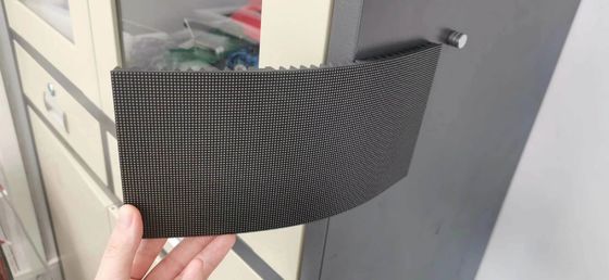 หน้าจอ LED ยืดหยุ่น 14bit Gray Scale พิกเซลเล็ก รับประกัน 3 ปี