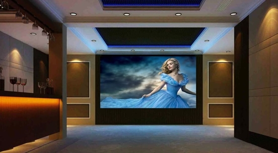 มุมมองภาพกว้าง 140° 800cd/㎡ หน้าจอ LED ระยะพิทช์ละเอียดสำหรับแรงดันไฟฟ้าอินพุต AC220V