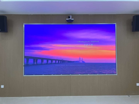 จอแสดงผล LED พิกเซลขนาดเล็กสำหรับแอนิเมชั่น 32 * 16 ซม. ODM ตู้ 640 * 480 มม.