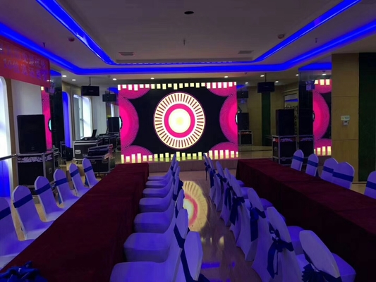 จอแสดงผล LED พิกเซลขนาดเล็กสำหรับแอนิเมชั่น 32 * 16 ซม. ODM ตู้ 640 * 480 มม.