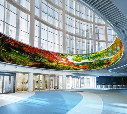 RoHs P4.81 900cd Curved LED Display ตู้อะลูมิเนียมหล่อขึ้นรูป 13S