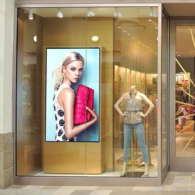 5.6 มม. โปร่งใสสูง Led Shop Window Display 11 Scan 63775dots/ M2
