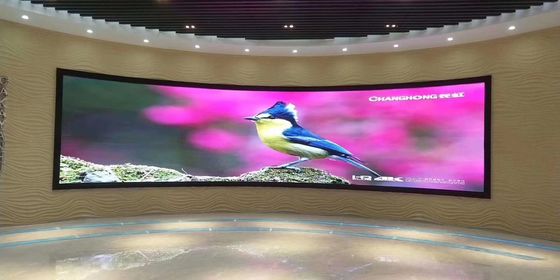 จอ LED สีเต็มรูปแบบสำหรับโฆษณาในร่ม 320*160 มม. P2.5 โมดูล LED แบบนุ่ม FPC