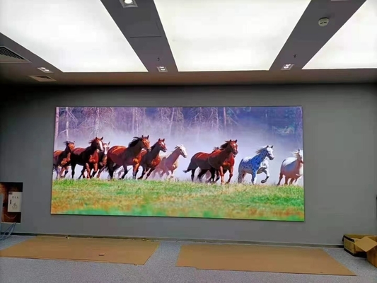 ผนังป้ายดิจิตอล 860cd 1920hz P4 Led Video Wall Advertising 320 * 160mm