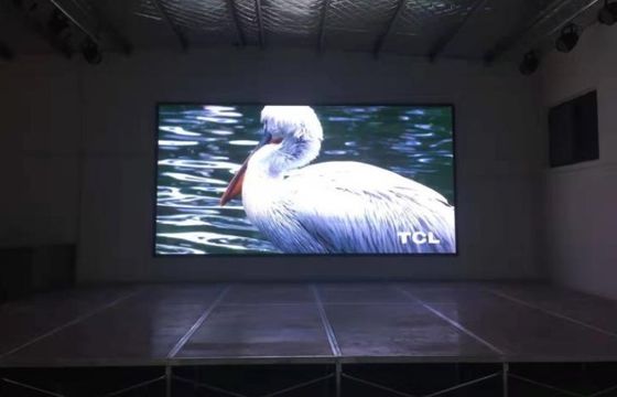 7680Hz HD Led Screen Module Video Wall Display Design FCC ระยะทางการดู 20m
