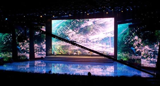 จอ LED สีเต็มรูปแบบสำหรับเช่าในร่ม 900cd P3.91 LED Matrix Wall CCC 65410 พิกเซล