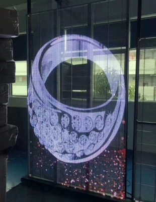 63775 Dots / M2 หน้าจอแสดงผลแบบ Led Window สัญญาณ 1R1G1B ISO14001 See Through