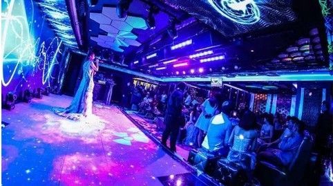 คอนเสิร์ต Light Up Led Dance Floors แผง Novastar 14bits 264V