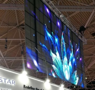 3.9 มม. 7.8 มม. โฆษณาเชิงพาณิชย์หน้าจอแสดงผล LED แขวน HD