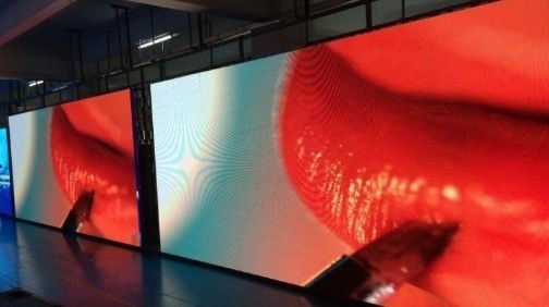 16.7 ล้านล้านจอแสดงผล LED แบบเต็มสีในร่ม P5 RGB Led Panels 1R1G1B 1/ 16 scan