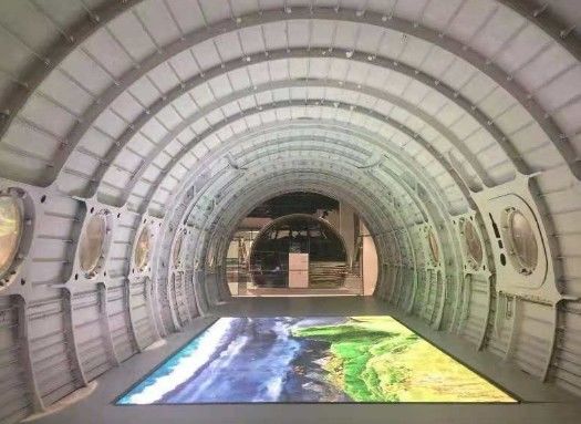 Full Color 1/10 Scan LED Dance Floor Display W40 * H40dots 25600 จุด / M2