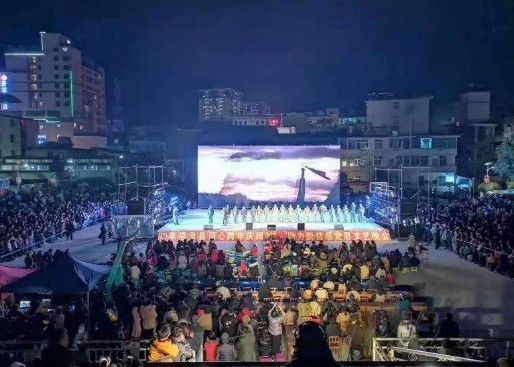 ลอนด้า Outdoor Full Color Led Display 104x104 ด็อต ความละเอียดสูง