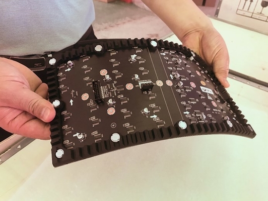หน้าจอแสดงผลแบบยืดหยุ่น Longda Thin PH2.5mm Meanwell Video Wall Module