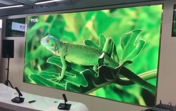 อัตราส่วน 16:9 จอ LED Pitch ขนาดเล็ก Pixel Display DC15V 2160P 1080P 720P ODM