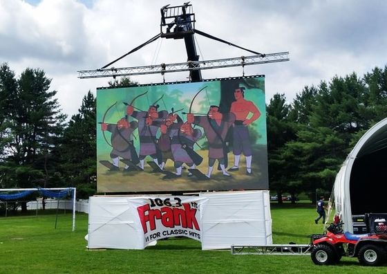 ตู้ 500x1000 มิลลิเมตร โมดูลาร์ LED Display Panel งานแต่ง เช่าจอ LED