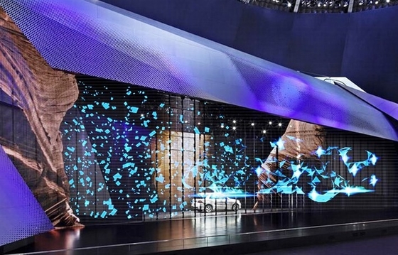 หน้าจอ LED กระจกใสฝังตัว HD 7.8 มม. โฆษณาในอาคาร
