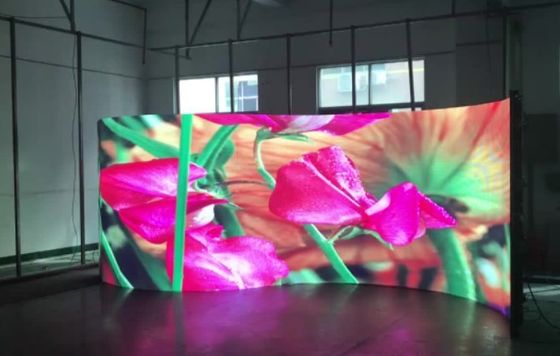 การติดตั้งง่าย ทนทาน P3.91 ภายใน / นอก LED Screen Stage Background Curve LED Displays