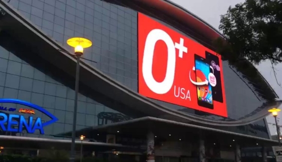 HD Full Color P4 จอแสดงผล LED ที่ปรับแต่งได้กำแพงวิดีโอ LED กลางแจ้ง